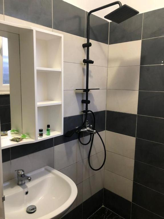 Apartments In Potam Himare Ngoại thất bức ảnh